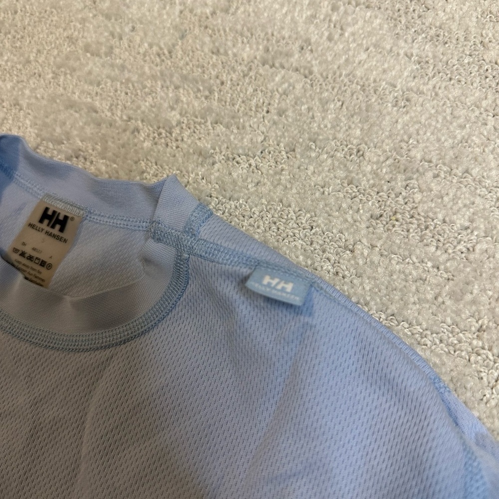 Women’s Helly Hansen long sleeve T-shirt (s) - Picture 3 of 8